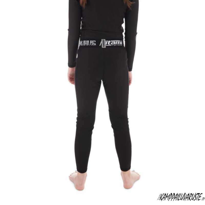 Tatami ® ESSENTIALS Kids BLACK NOVA Spats till ett lågt pris TJJS Kamppailuvaruste Oy snabb leverans