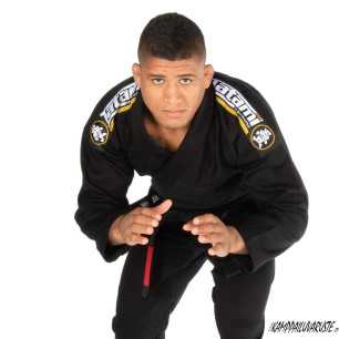 Tatami Nova Absolute BJJ Gi - Musta edulliseen hintaan TJJS Kamppailuvaruste Oy nopea toimitus