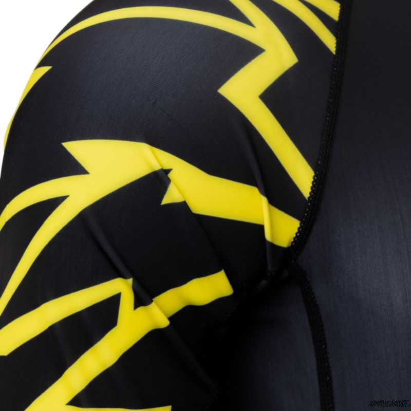 Tatami Recharge Rash Guard Bolt - Lyhythihainen edulliseen hintaan TJJS Kamppailuvaruste Oy nopea toimitus Tatami Recharge Rash Guard Bolt - Lyhythihainen edulliseen hintaan TJJS Kamppailuvaruste Oy nopea toimitus