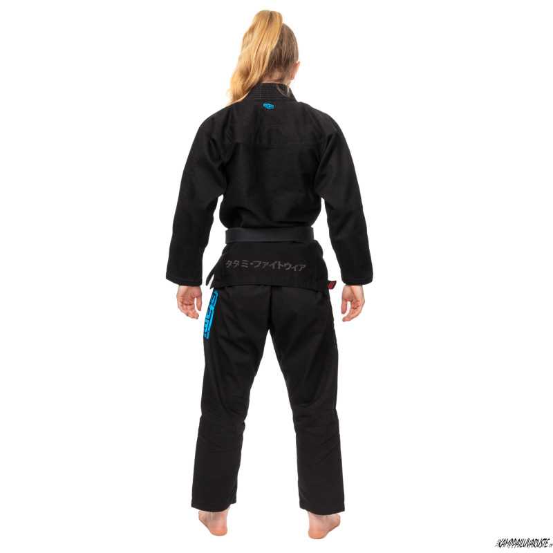 Ladies Estilo Black Label Gi – Blå På Svart till ett lågt pris TJJS Kamppailuvaruste Oy snabb leverans