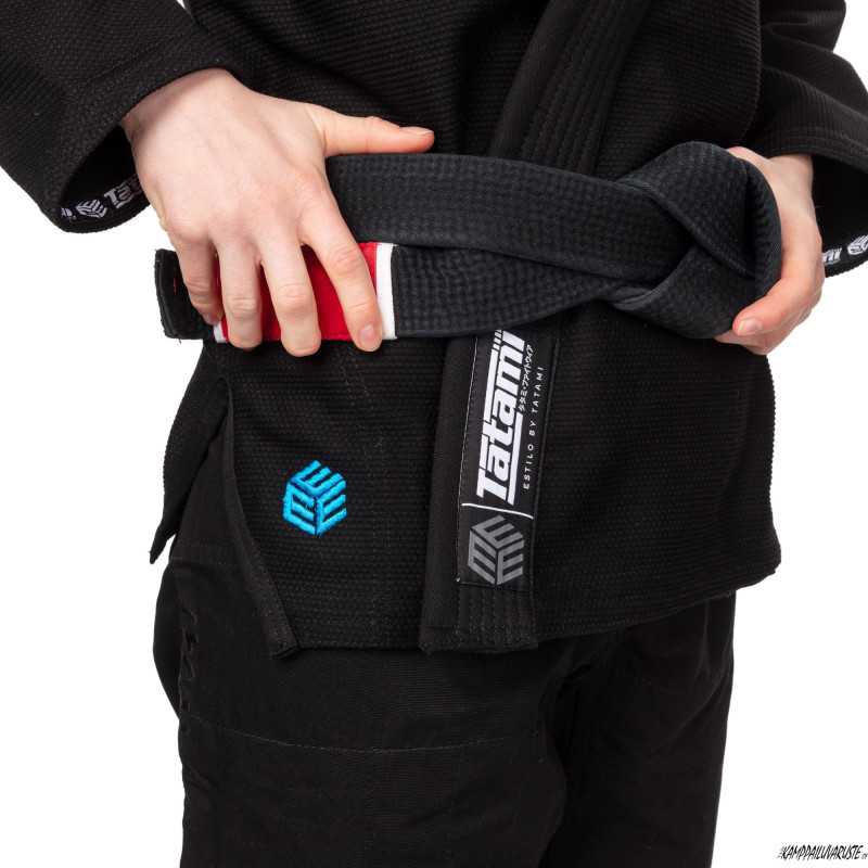 Ladies Estilo Black Label Gi – Blå På Svart till ett lågt pris TJJS Kamppailuvaruste Oy snabb leverans