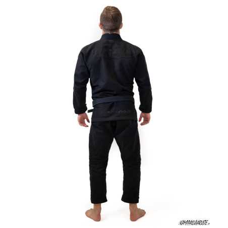 Tatami Estilo Black Label Gi - Musta & Musta