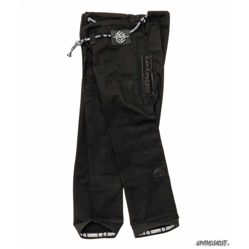 Tatami Estilo Black Label Gi - Musta & Musta edulliseen hintaan TJJS Kamppailuvaruste Oy nopea toimitus Tatami Estilo Black Label Gi - Musta & Musta edulliseen hintaan TJJS Kamppailuvaruste Oy nopea toimitus