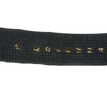 Broderi på bältet "Mitt namn" till ett lågt pris TJJS Kamppailuvaruste Oy snabb leverans