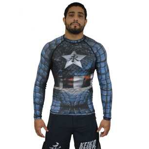 Keiko Rash Guard - Star edulliseen hintaan TJJS Kamppailuvaruste Oy nopea toimitus