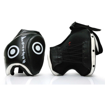 TJJS Kamppailuvaruste Oy|Fairtex TP3 - Valmentajan reisisuojat|252,01 €