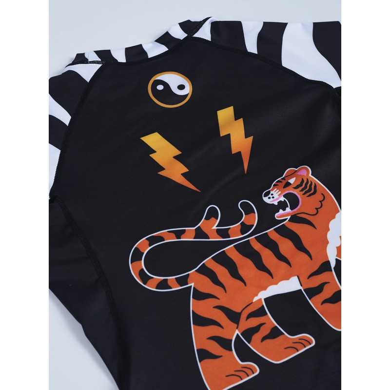 MANTO kids rashguard TIGER`S TAIL edulliseen hintaan TJJS Kamppailuvaruste Oy nopea toimitus
